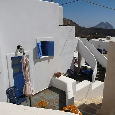 Floras And Apartment Anafi
