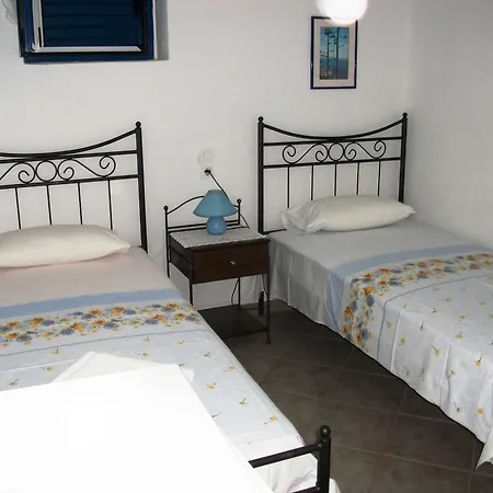 Apartment Floras And Anafi