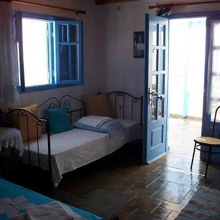 Floras And Apartment *
