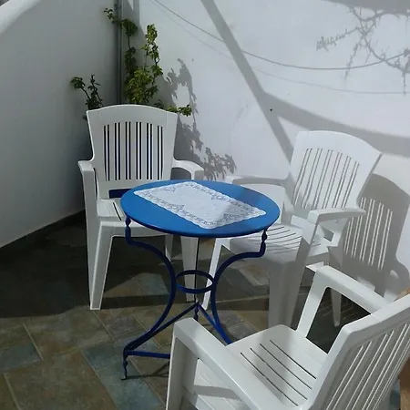 Floras And Apartment *